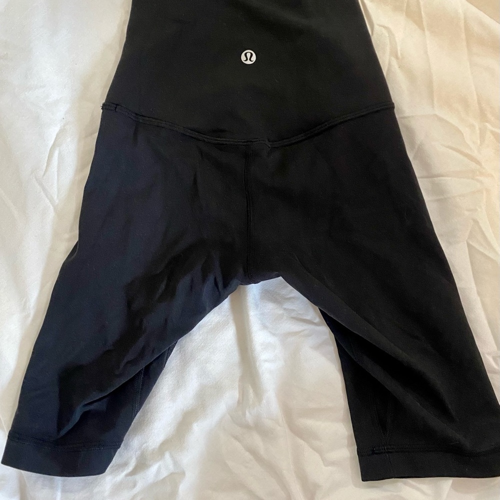 LULULEMON ATHLETIC BIKE SHORTS